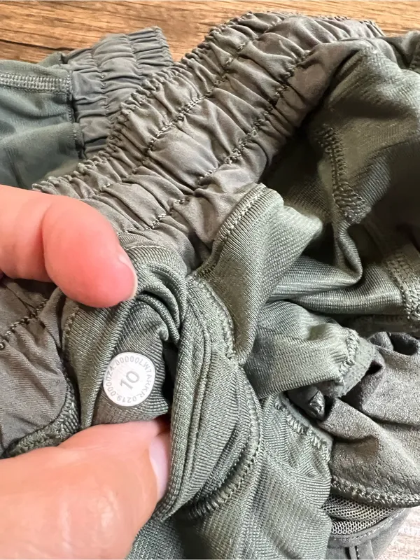 Lululemon Hotty Hot Short II 2.5” Grey Sage Size 10 Lined Running Shorts - Image 4