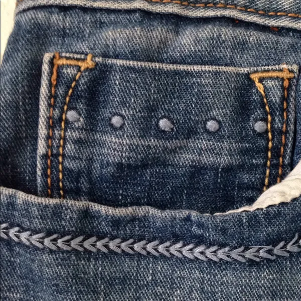 FINAL MARKDOWN Ladies' Old Navy Mid-Rise Cutoff Shorts (8) - Image 3