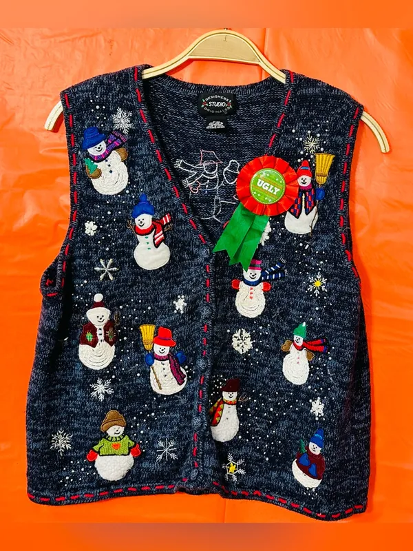 Navy Snowman Embroidered Holiday Sweater Vest - Women's Festive Knit - Image 2
