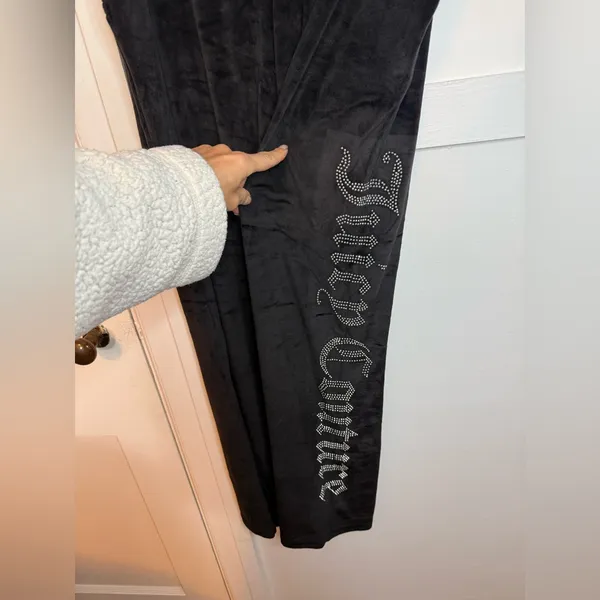 Juicy Couture Black Velour Spellout Y2K Sleep Pants - Image 5