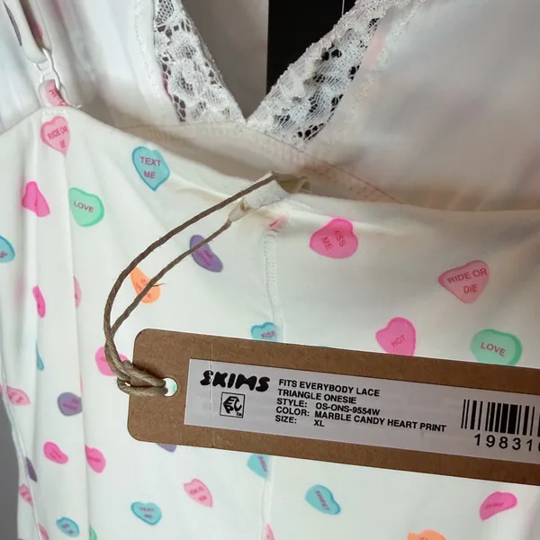 NWT Skims Fits Everybody Lace Triangle Onesie - Image 5