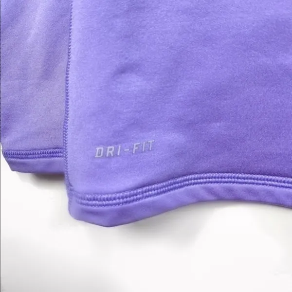 Nike Lilac pullover dri-fit - Image 4