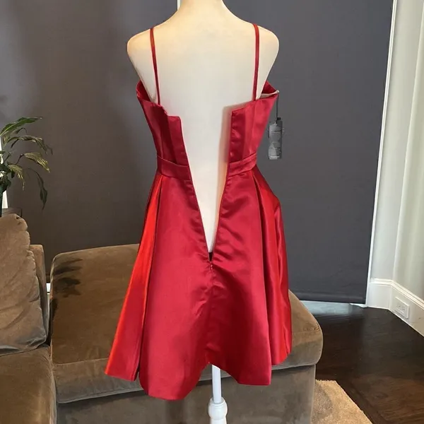 Women’s Short Red Satin Prom Party Homecoming Dress Zip Up Back Size 2 NWT - Image 8