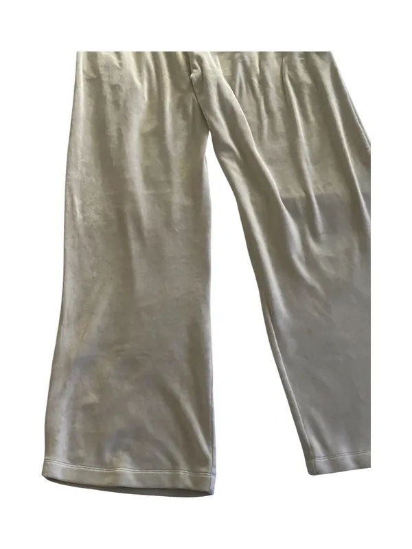 PINK Victoria's Secret Cream Velour Lounge Pants-size large Casual lounge pants from PINK by Victoria's Secret. Elastic drawstring waistband for a comfy fit. Smooth fabric with a relaxed wide-leg silhouette, has hand pockets, embroidered “pink” on one leg, 93% polyester and 7% elasttane, excellent condition Measurements: Waist: side to side 17-21 inches Rise: 11 inches Inseam: 30 inches - Image 2