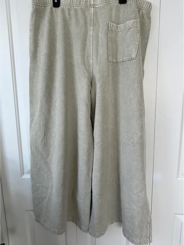 AE Everyday Luxe Wide-Leg Sweatpant American Eagle NWT Green XL - Image 3