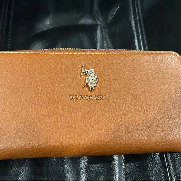 U.S. Polo Assn. Brown Wallet with Gold Logo - Image 2