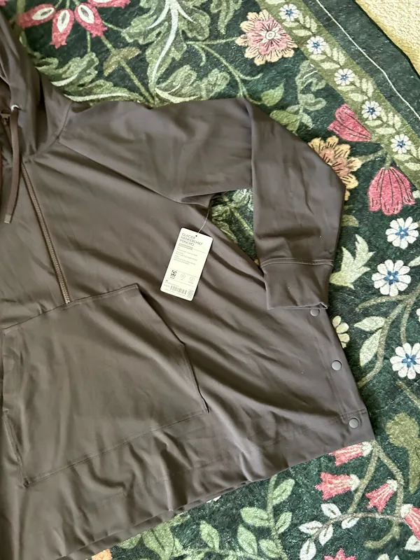 NWT Athleta hoodie  - Image 4