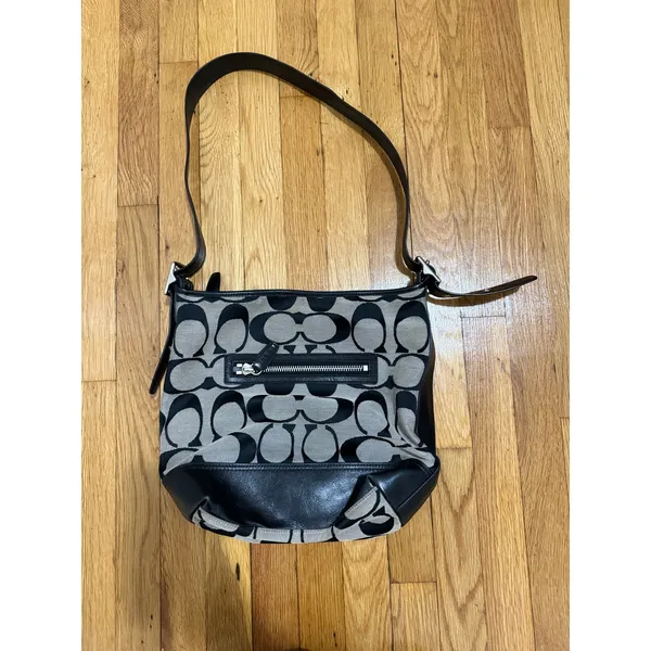 Coach Legacy Signature C Duffle Hobo Bag Tote Purse Black logo shoulder bag - Image 4