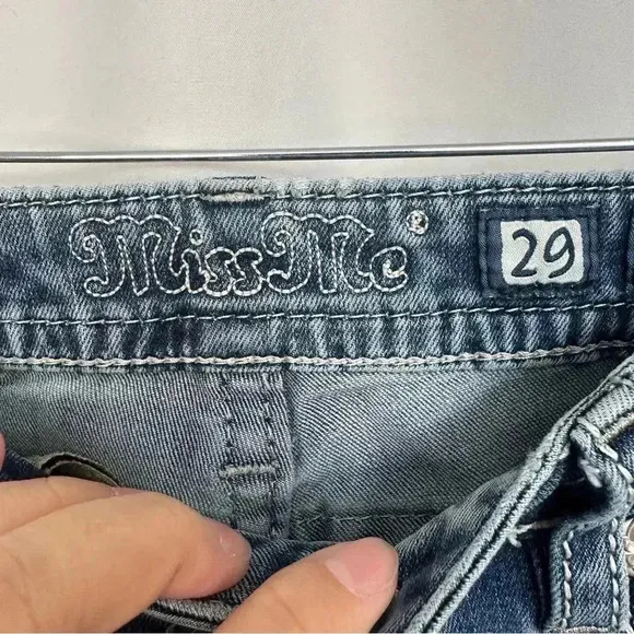 Miss Me Jeans Mid Rise Bootcut Embellished Back Pockets Cropped Womens Sz 29‎ - Image 8