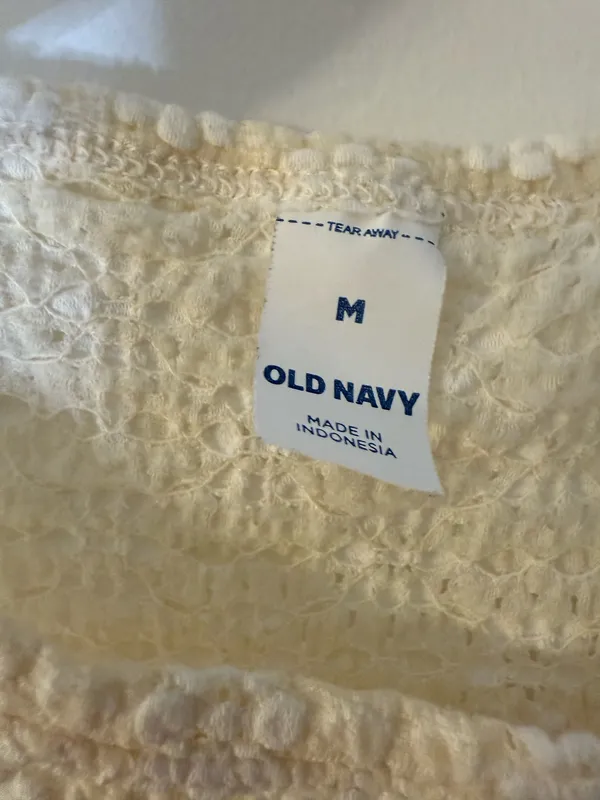 Old Navy Fitted Short-Sleeve Lace Top Cream Women’s Medium  - Image 4