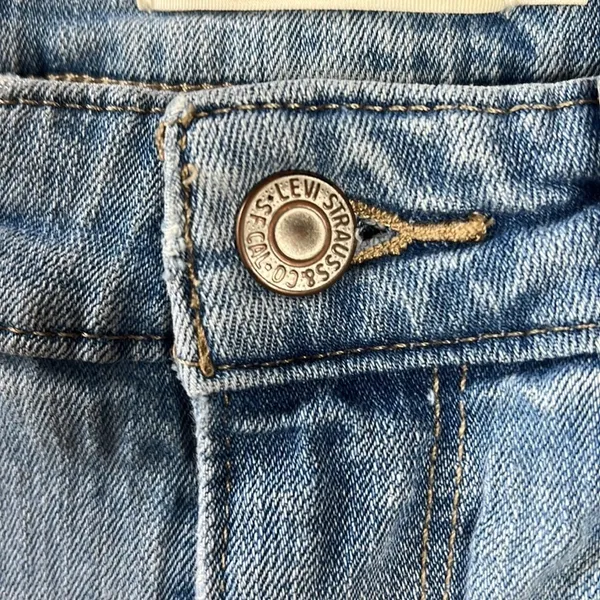 Levi’s Classic Mid Rise Skinny Jeans Light Wash Stretch W28 L30 Size 6 - Image 6