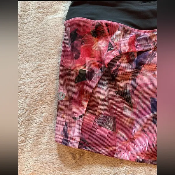 Lululemon Women’s Run Time ‎ Pink purple Floral Size 6 - Image 3