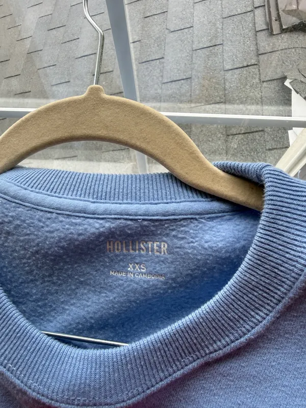Hollister Blue Crewneck  - Image 3