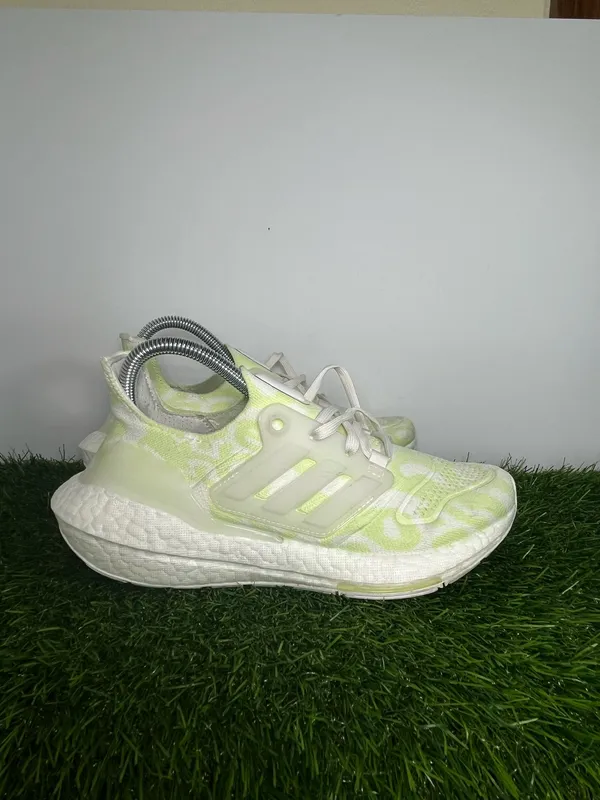 Adidas Ultraboost DNA Green White Tie Dye Women’s Size 6.5 Running Shoes GX6302 - Image 3