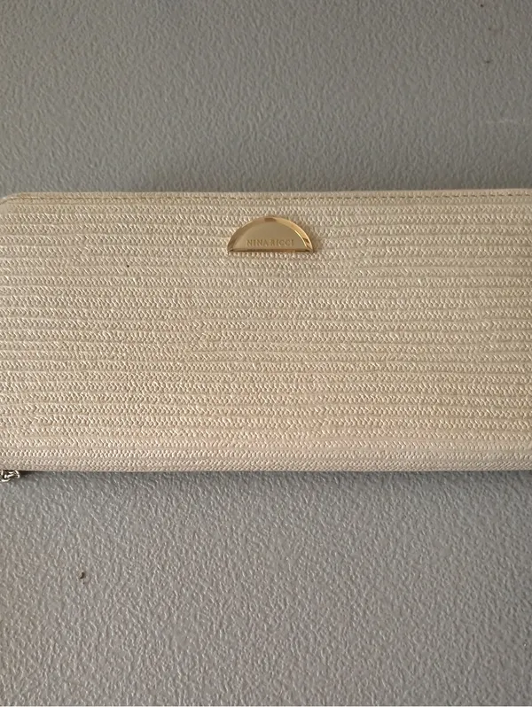 Nina Ricci Textured Leather Raffia Style Long Wallet Excellent pre-loved - Image 2