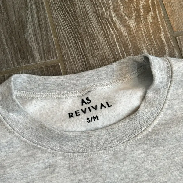 Pickleballer heathered gray crewneck sweatshirt boutique small medium trendy - Image 4
