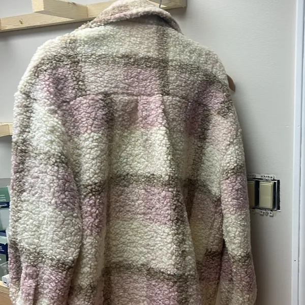 Boutique Sherpa jacket Size L - Image 2