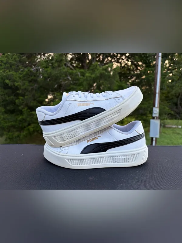 Puma smash platform V3 sneakers shoes 8.5 platform, lace up casual classic low - Image 3