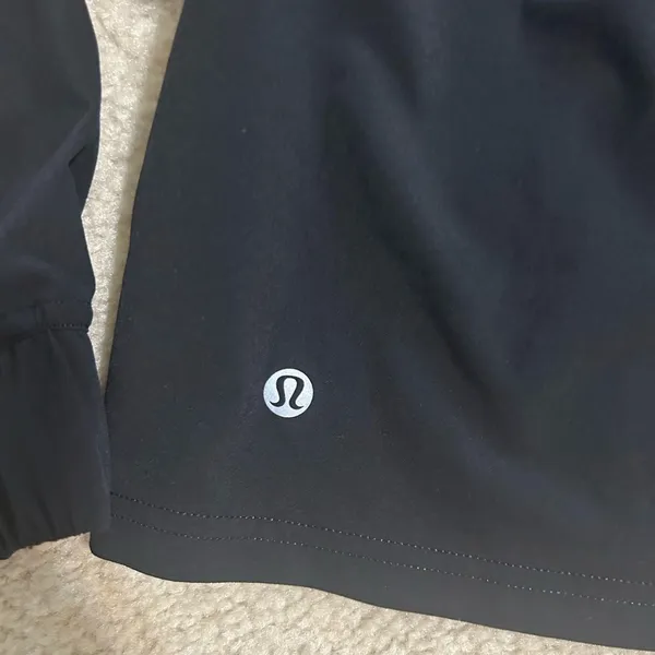 Lululemon Black Quarterzip - Image 4