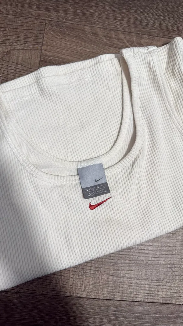 Nike vintage tank white  - Image 2