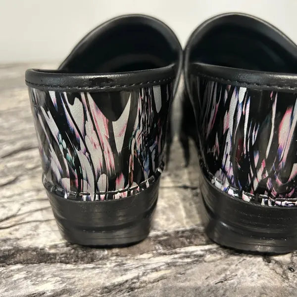 Dansko Women's Black and Multicolor Clogs - Image 7