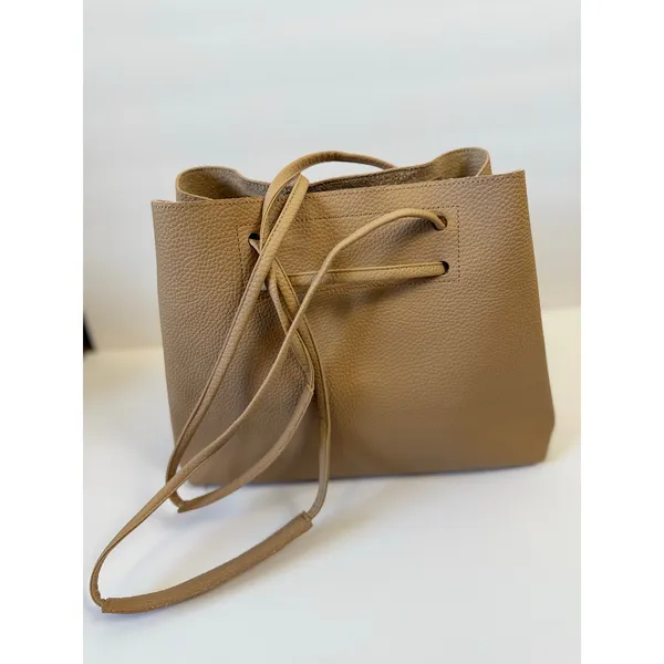 8 Other Reasons NWOT Vegan Leather Tan Slouchy Bucket Shoulder Bag - Image 2