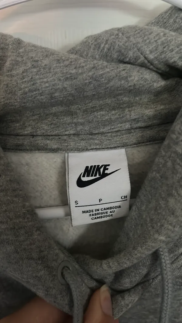 Nike Sweatshirt Grey Hoodie - Image 4