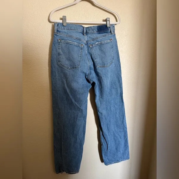 A&F High Rise 90s Relaxed Jeans Size 29/8 Regular Mid Blue‎ Wash - Image 7