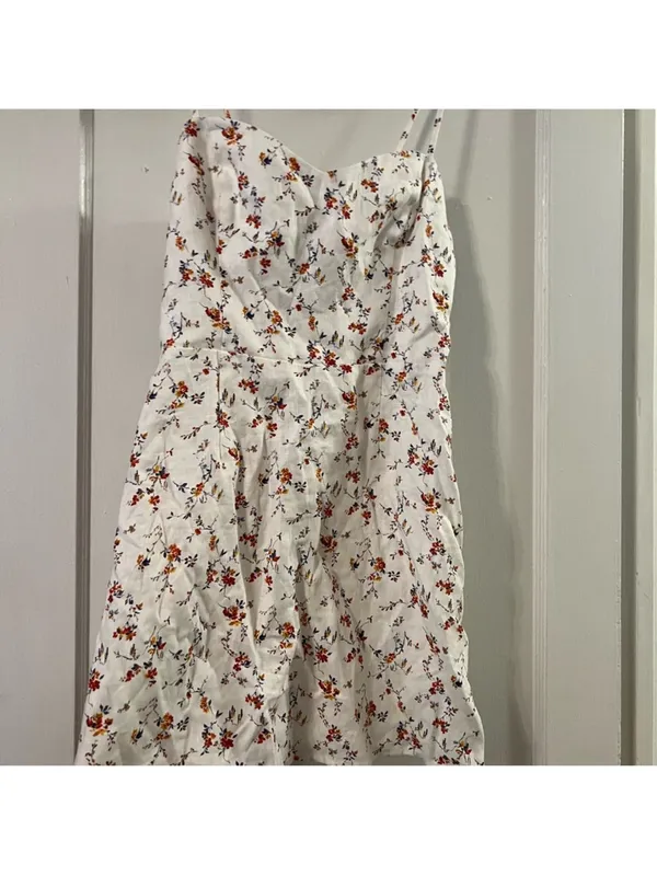 Reformation Roarke Linen Floral Dress in Gabrielle print - Image 4
