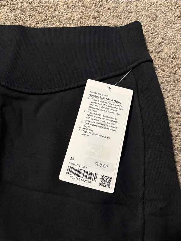 Lululemon Scuba HR Mini Skirt size medium NWT - Image 3