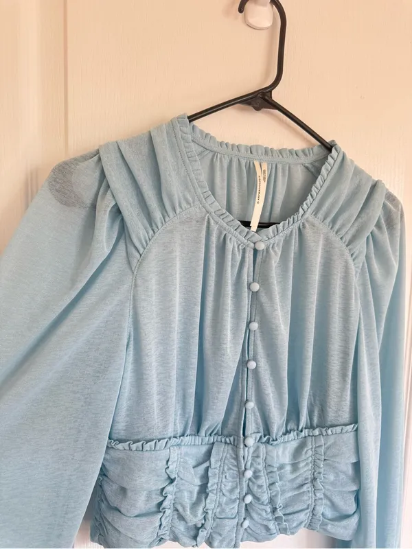 Anthropologie Long-Sleeve Femme Ruched Cropped Top - Image 4