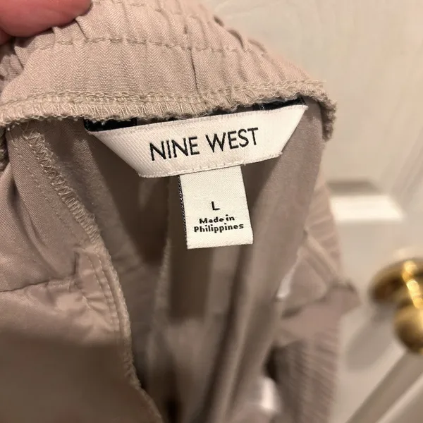 Nine West Womens Jogger Pants Large Taupe Tan Elastic Waist Drawstring Pockets - Image 6
