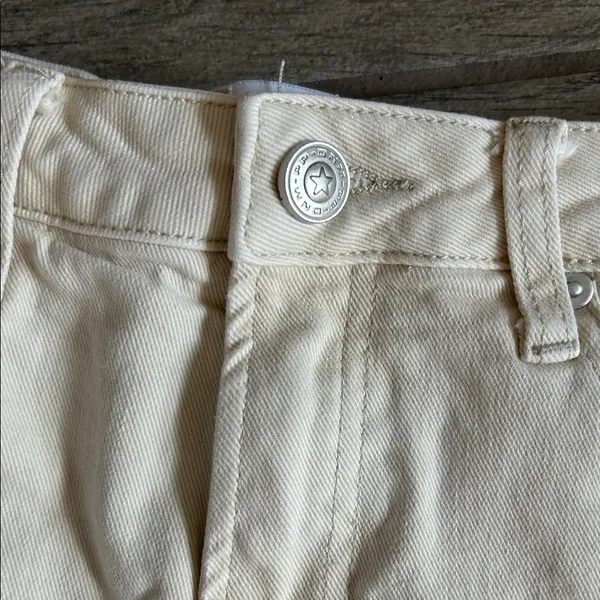 Princess Polly Cream Distressed Women Shorts - Image 3