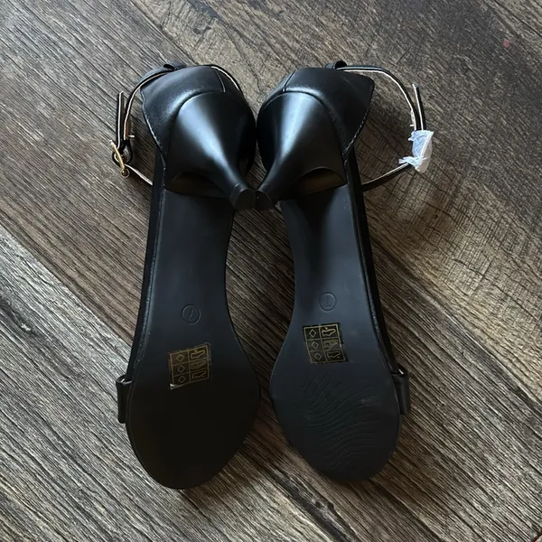 Elegant Black Women's Sandals with ankle strap Size 7 - Image 3