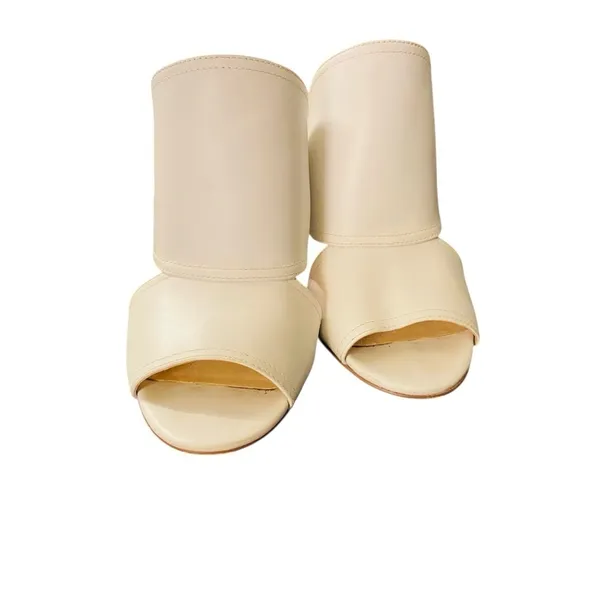 Vince Camuto Women's Cream Mules Chunky Heel Shoes Sz-91/2 - Image 2