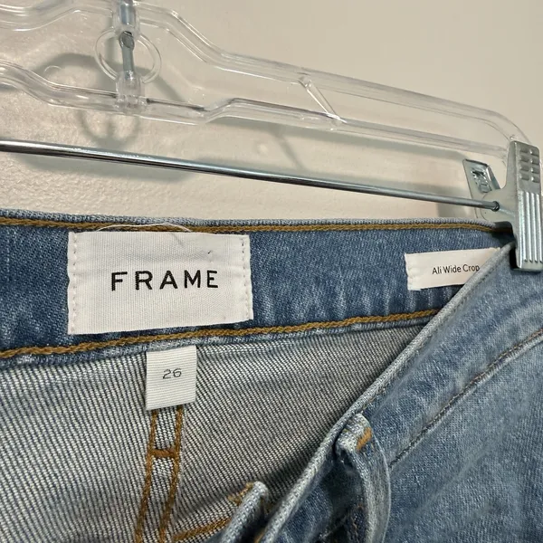 Frame Ali Wide Leg Crop Exposed Button Fly Jean‎ in Yorkshire Blue Size 26 - Image 3