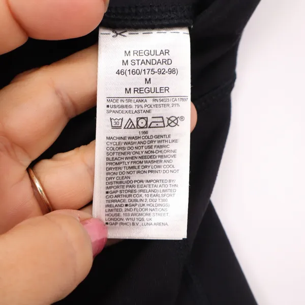 GapFit Biker Shorts Womens M Compression Black High Rise Side Pocket Excellent - Image 3