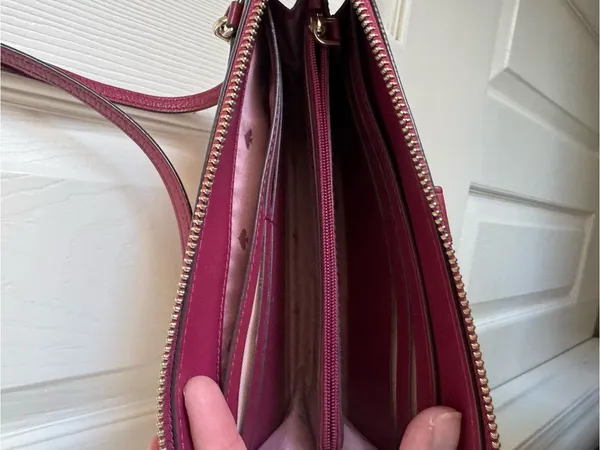 Kate Spade Small Crossbody Bag/Wallet - Image 5