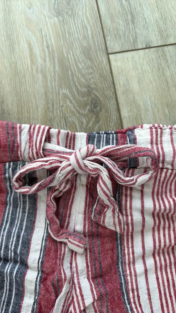 Indigo Rein Stripped multicolor shorts with tie - Image 3