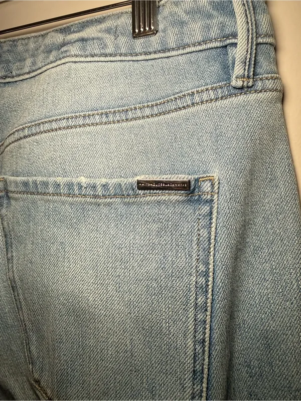 White House Black Market Curvy Straight Jeans Women 10 Light Wash - Image 6