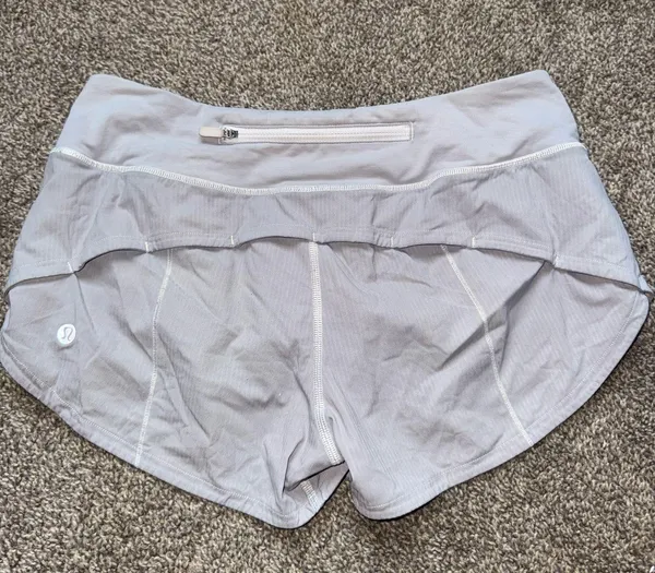 Lululemon Speed ups 2.5” - Image 2
