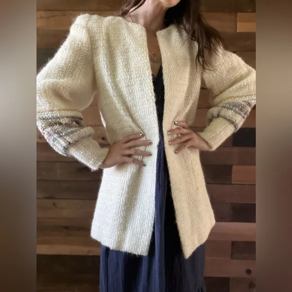 Vintage 70s AJ Seattle Mohair Blend Longline Cream Cardigan Made in USA Small - Image 10