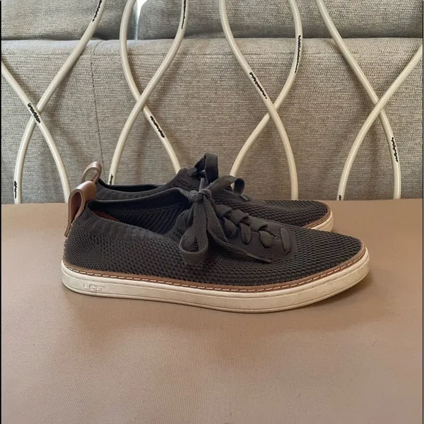 Ugg Sidney Lace Up Sneaker in‎ Green Size 7 - Image 7