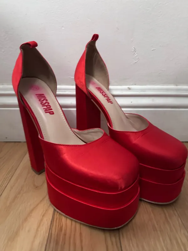 Red chunky platform heels Size 6.5 - Image 2