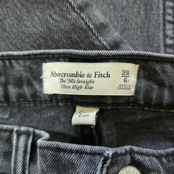 Abercrombie & Fitch Black 90s Straight Ultra High Rise Jeans Size 28/6 - Image 9