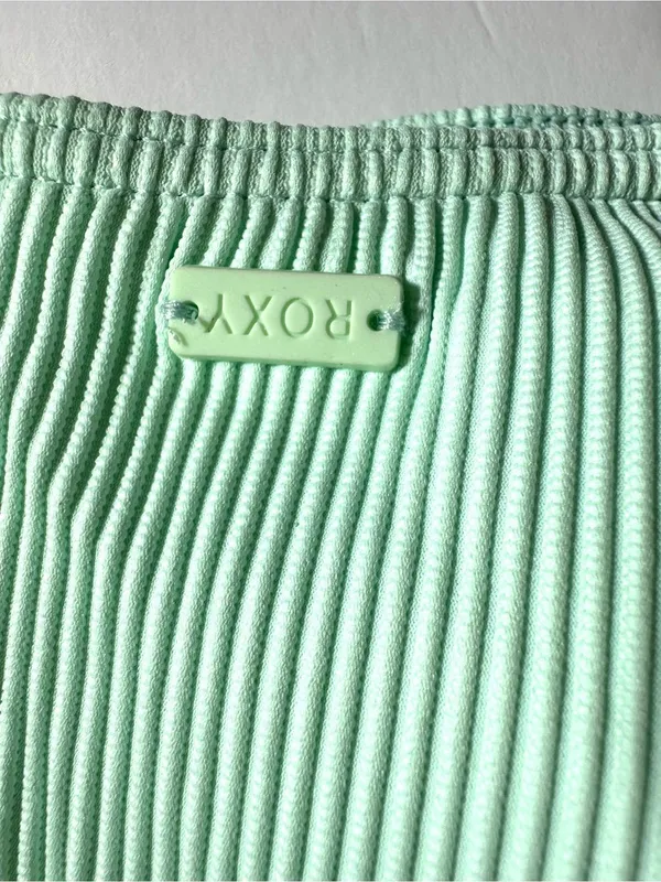 Roxy Women’s Mind Of Freedom Fixed Triangle Bikini Top Sz Medium - Image 4