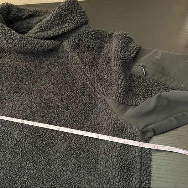 ✨‎ Nike Women’s Black Sherpa Fleece Mock Neck Sweatshirt Medium - Image 12