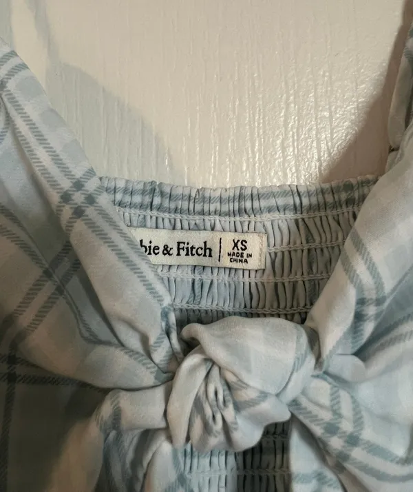 Abercrombie Tank Size XS - Image 2