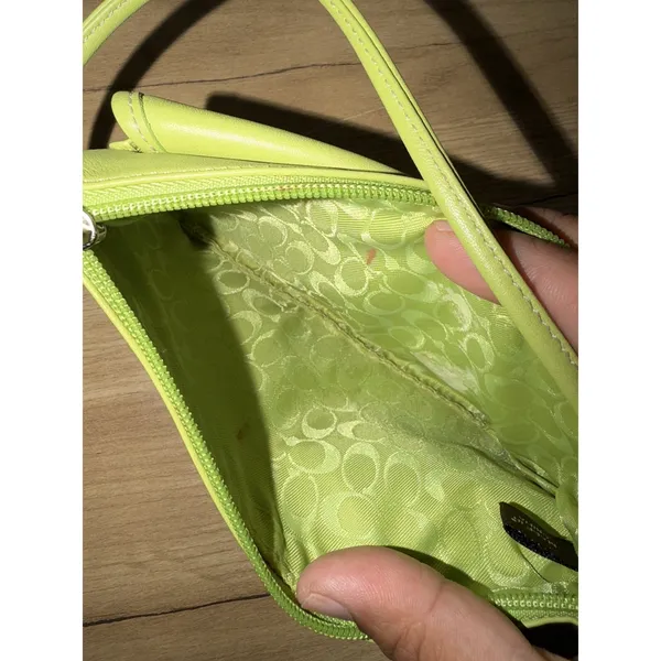 Coach Lime Green Pistacho Soho Signature Leather Wristlet Vintage Clutch Y2K M - Image 5