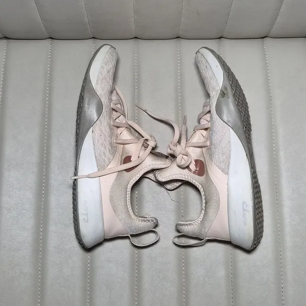Nike Pale Pink Athletic Sneakers with Rose Swoosh 7.5 - Image 6